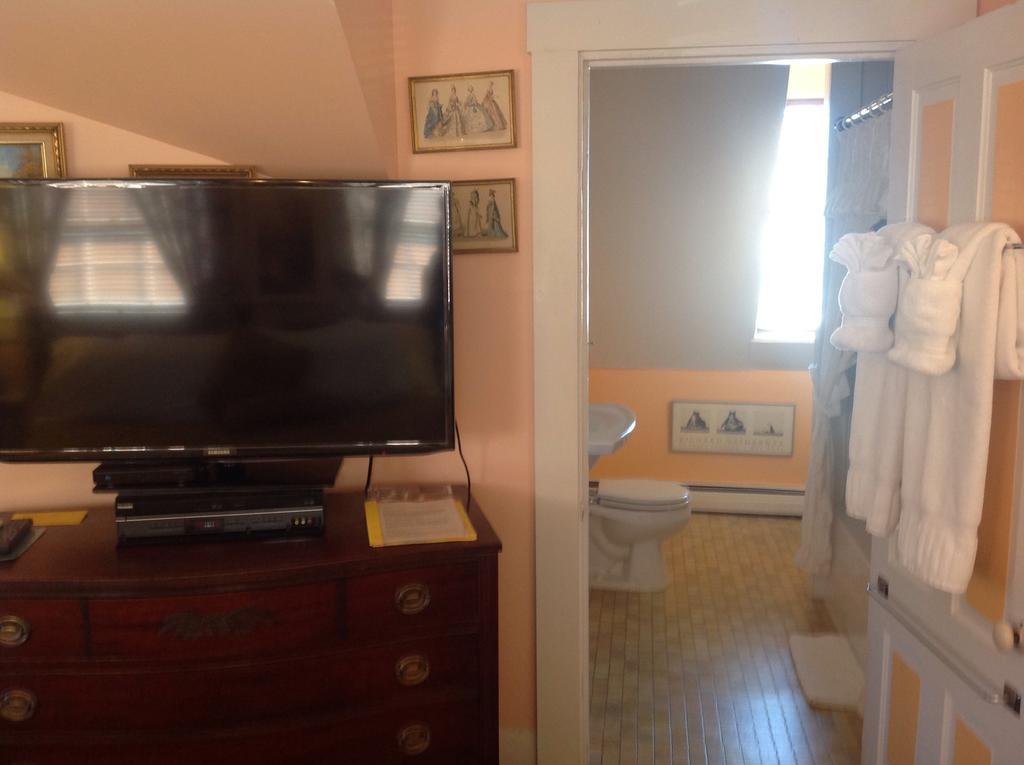 The Bradford Carver Guest House Provincetown Pokój zdjęcie